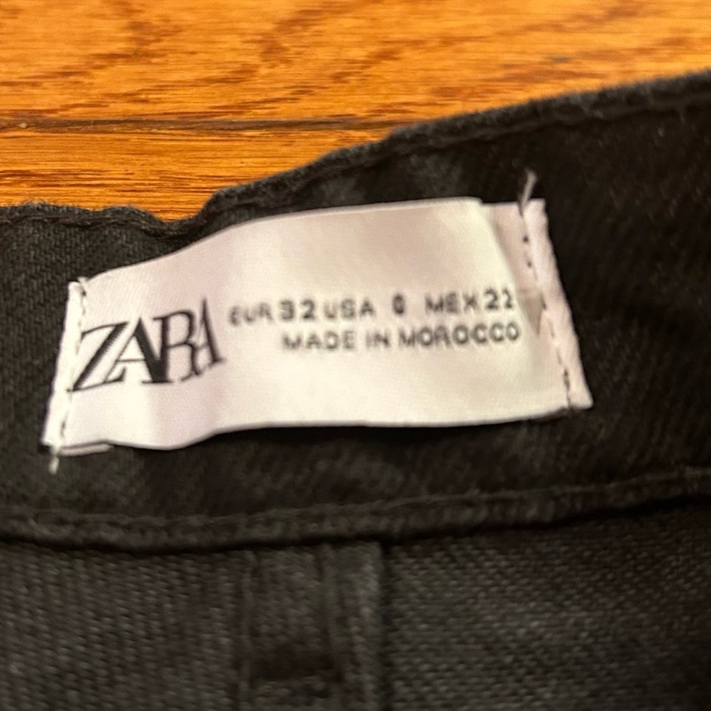 Zara Black Straight Leg Jeans - Picture 8 of 9